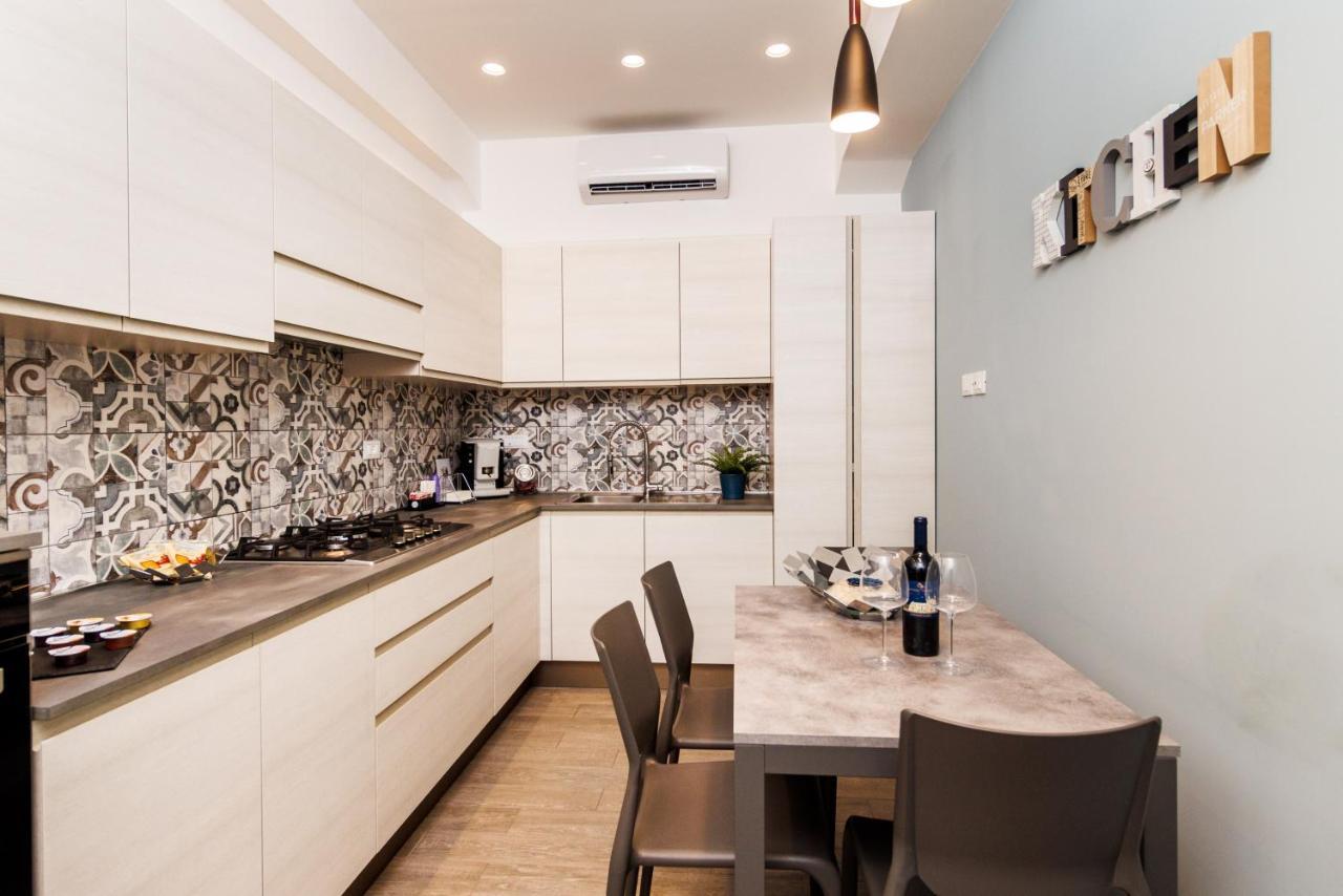 Blue Apartment Μεσίνα Εξωτερικό φωτογραφία